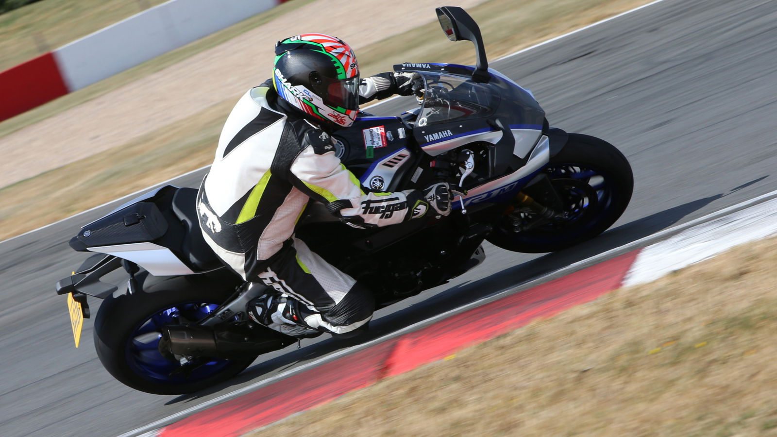 Yamaha R1M